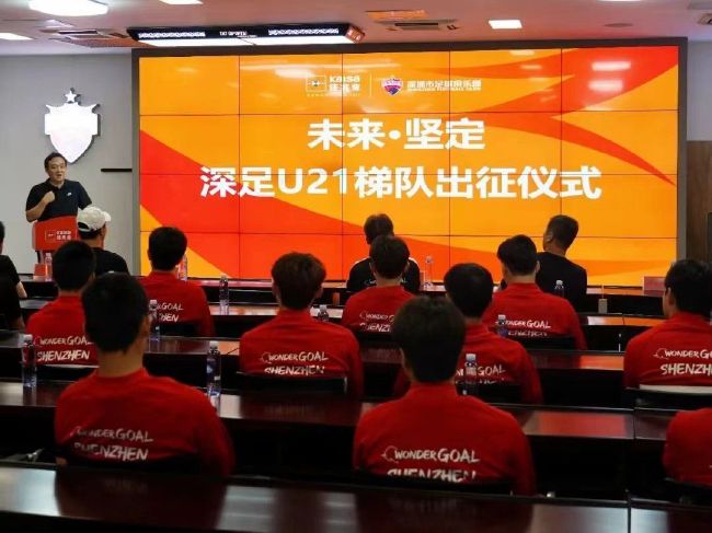 几个警员下巴都恨不得掉在地上。